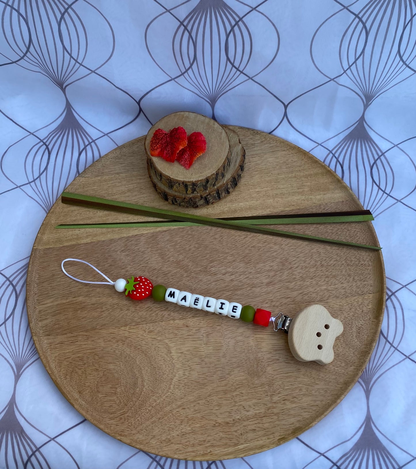 #Attache tétine rouge et vert olive# - #mamourcrea#