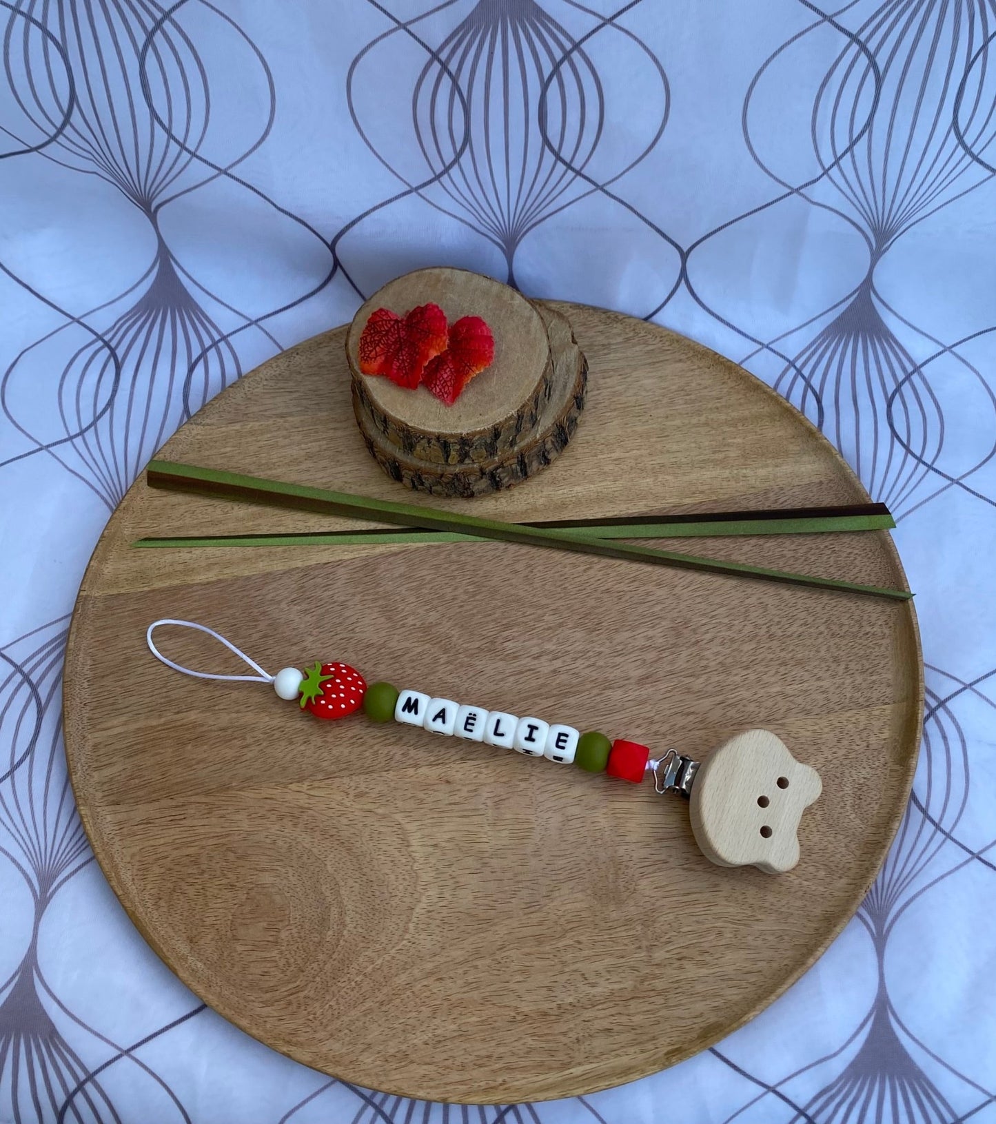 #Attache tétine rouge et vert olive# - #mamourcrea#