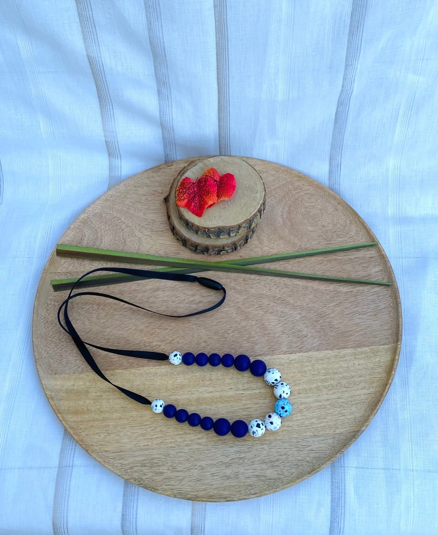 #Collier d'allaitement bleu et blanc# - #Mamour Créa#